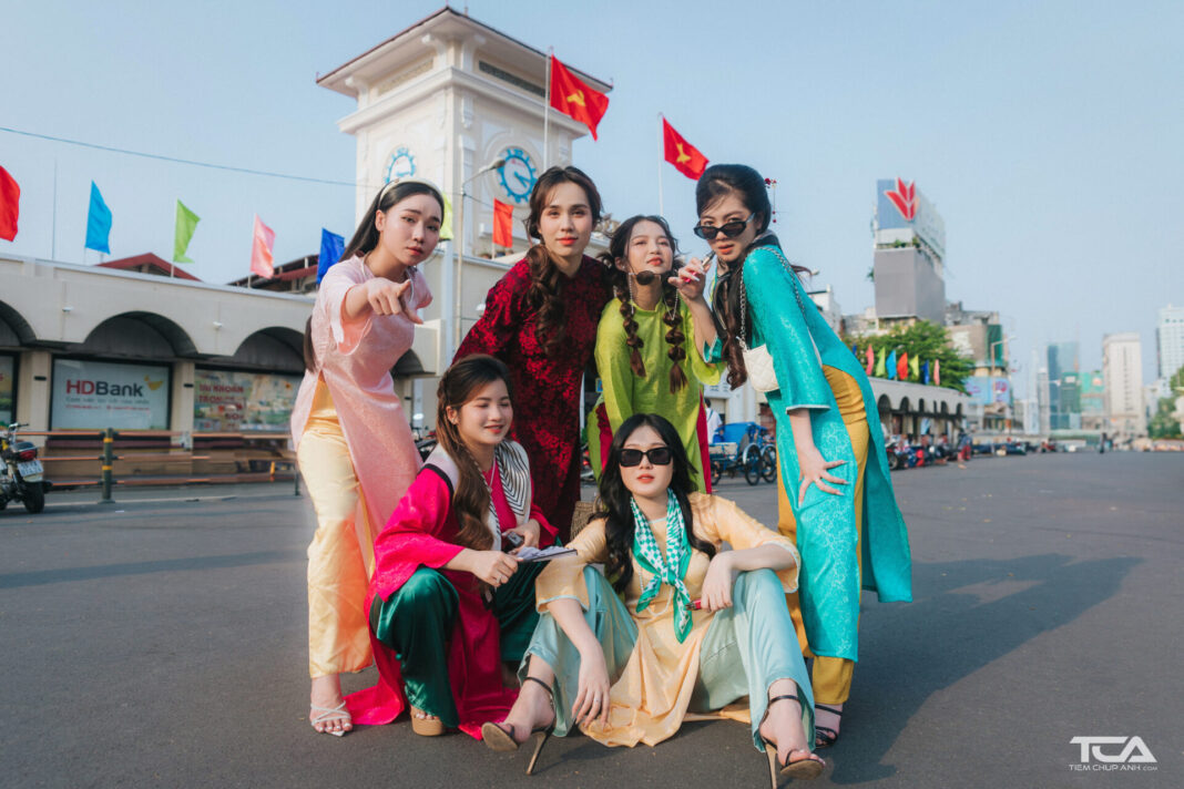 chụp ảnh nhóm 7 người